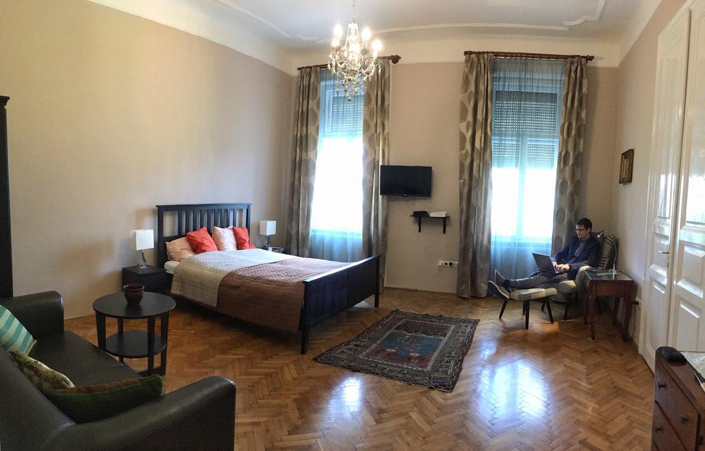 Diamonds Apartment With 2 Rooms Near Guzsdu Udvar Budapest Ngoại thất bức ảnh