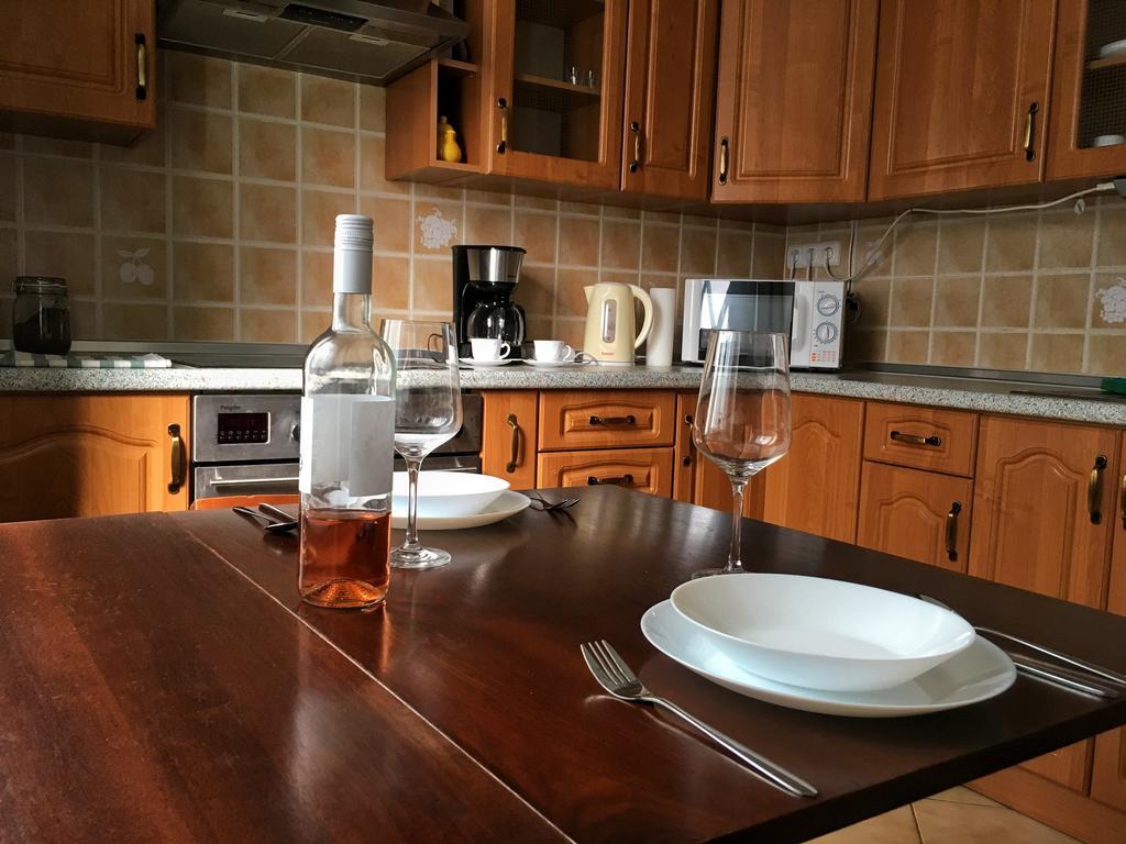 Diamonds Apartment With 2 Rooms Near Guzsdu Udvar Budapest Ngoại thất bức ảnh