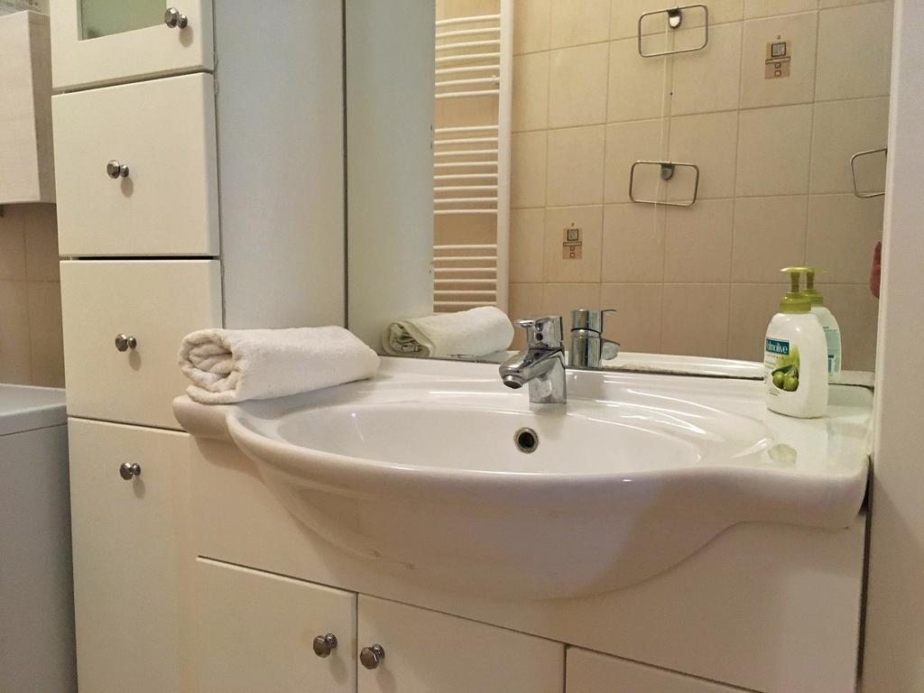 Diamonds Apartment With 2 Rooms Near Guzsdu Udvar Budapest Ngoại thất bức ảnh