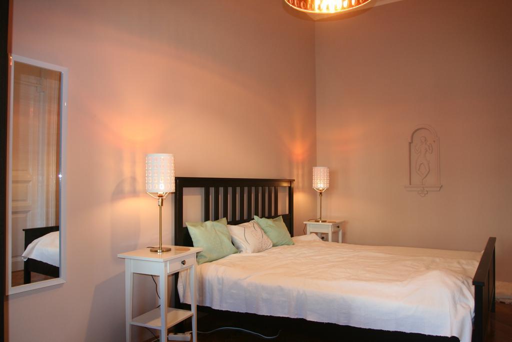 Diamonds Apartment With 2 Rooms Near Guzsdu Udvar Budapest Ngoại thất bức ảnh